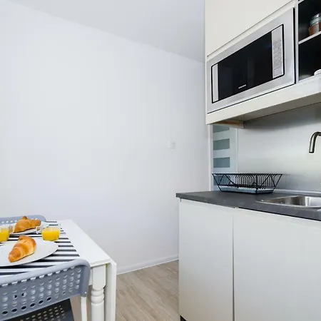 Apartment Discover Beaches From Quiet Relaxing For 6 *
